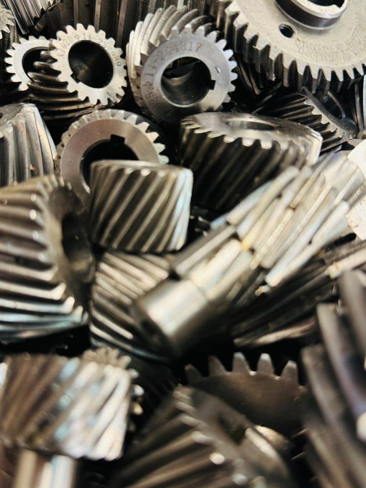 دور المحركات الترسية في الأتمتة الصناعية